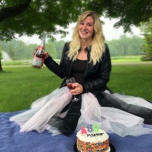 Meet your Posher, Jasmine